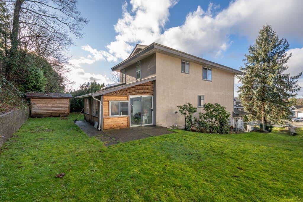 2840 PACIFIC PLACE — Abbotsford, British Columbia - Photo 4 of 40