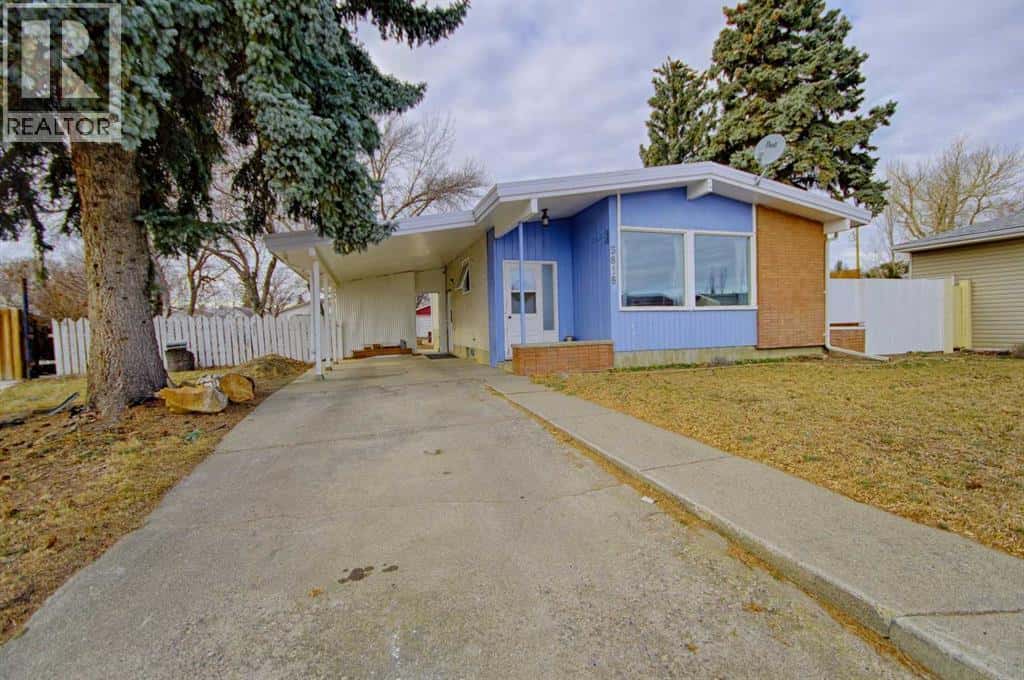 5818 53 Street — Taber, Alberta - Photo 3 of 31