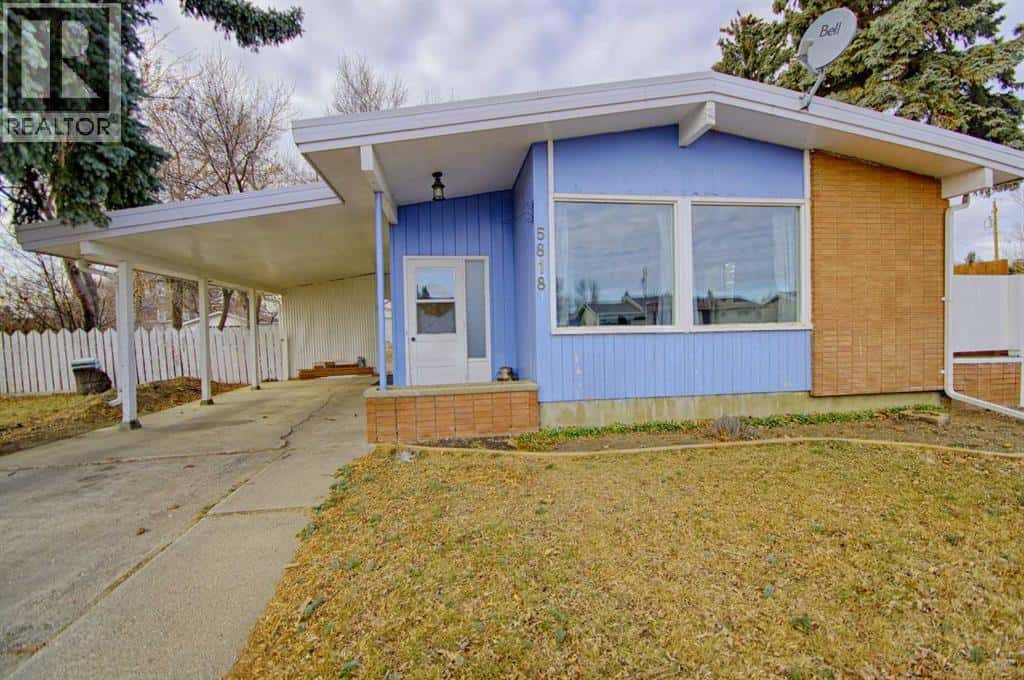 5818 53 Street — Taber, Alberta - Photo 2 of 31