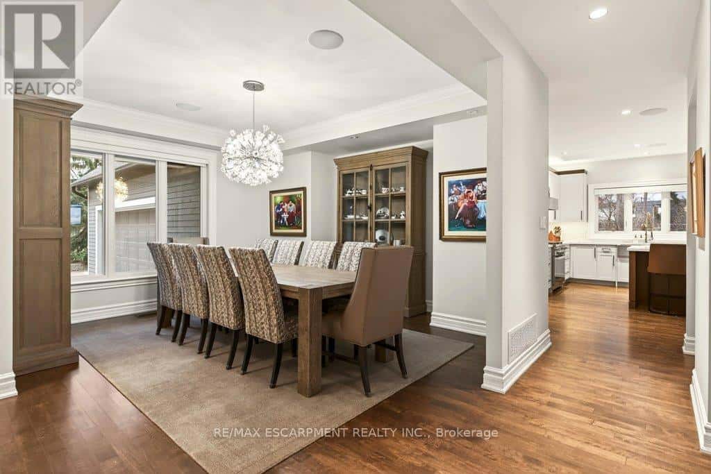 4169 LAKESHORE ROAD — Burlington (Shoreacres), Ontario - Photo 3 of 47