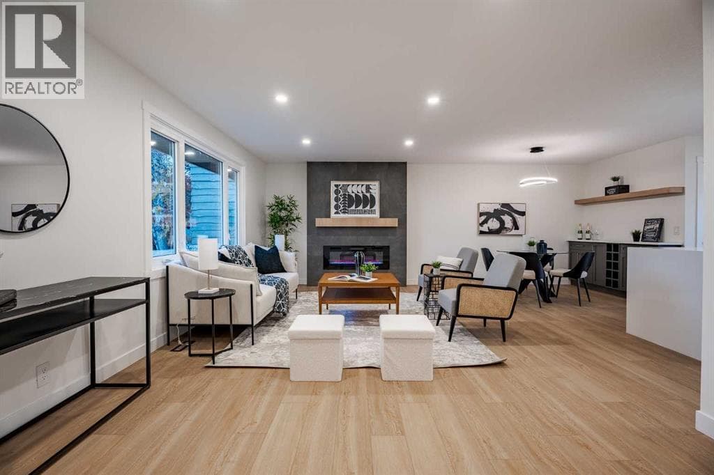 1024 Hunterston Place NW — Calgary, Alberta - Main photo