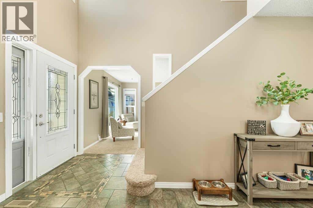 291 Mckerrell Way SE — Calgary, Alberta - Photo 2 of 45