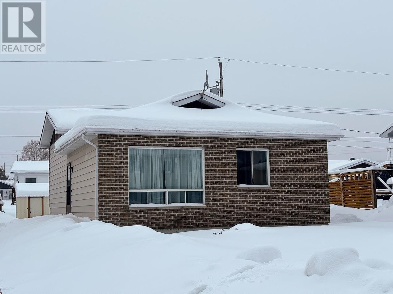 77 Matachewan RD — Manitouwadge, Ontario - Main photo