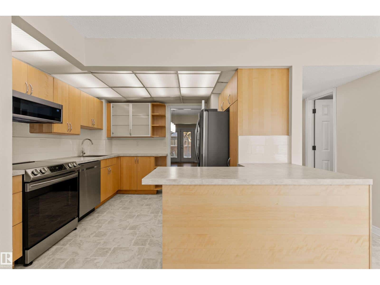 146 Grandin Woods — St. Albert, Alberta - Photo 3 of 45