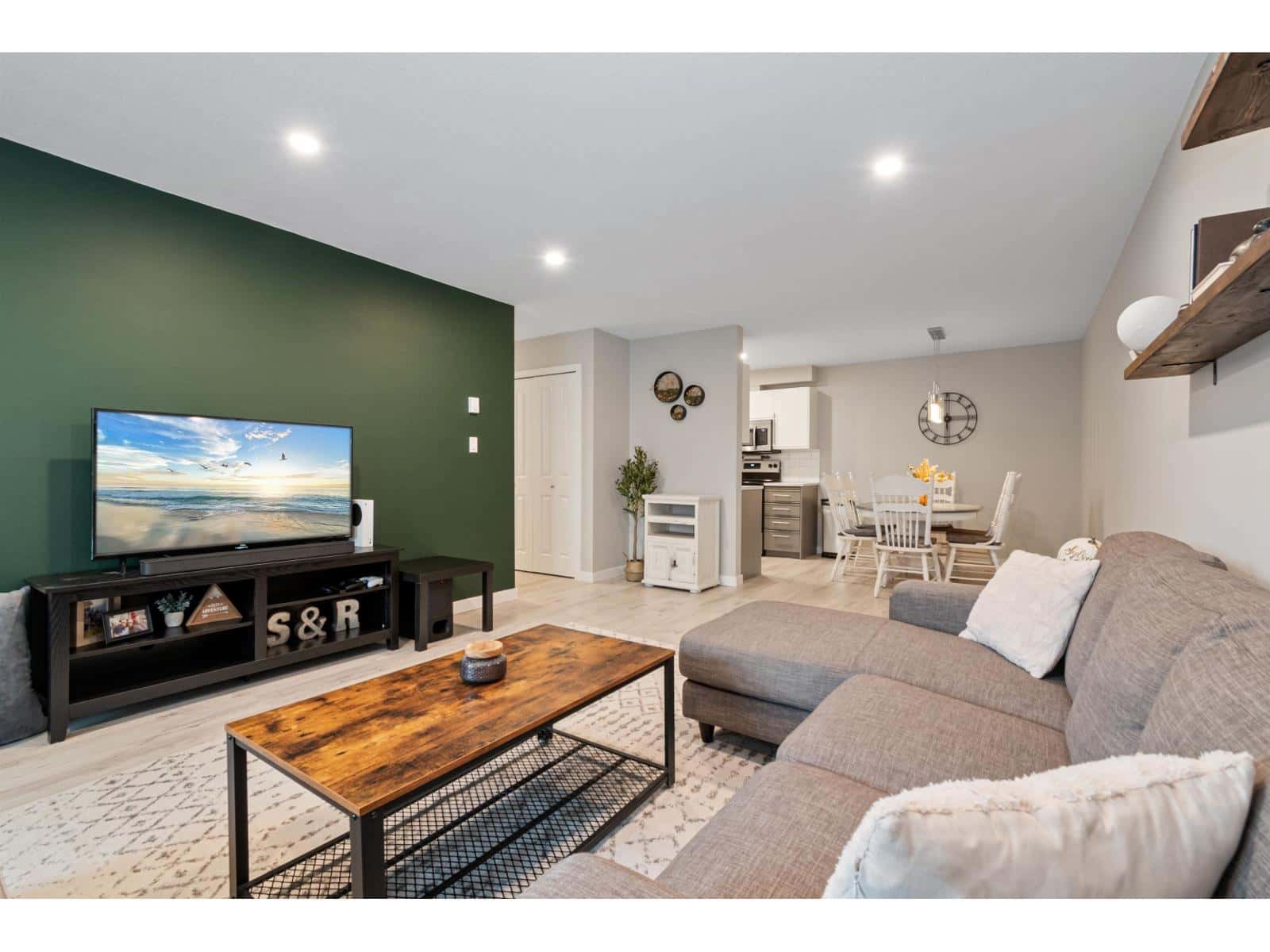 306 7694 EVANS ROAD, Sardis West Vedder — Chilliwack, British Columbia - Photo 2 of 25