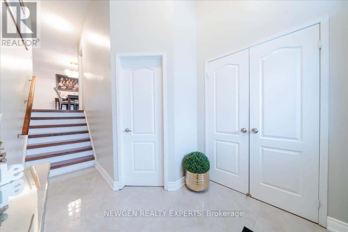 35 RIVENDELL TRAIL — Toronto (Rouge), Ontario - Photo 2 of 42