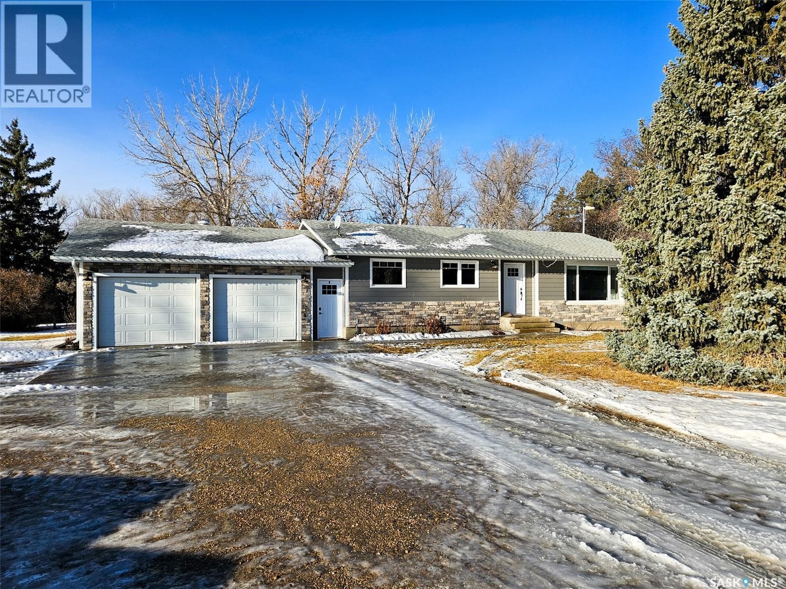 209 Flowerville AVENUE — Lac Pelletier Rm No. 107, Saskatchewan - Main photo