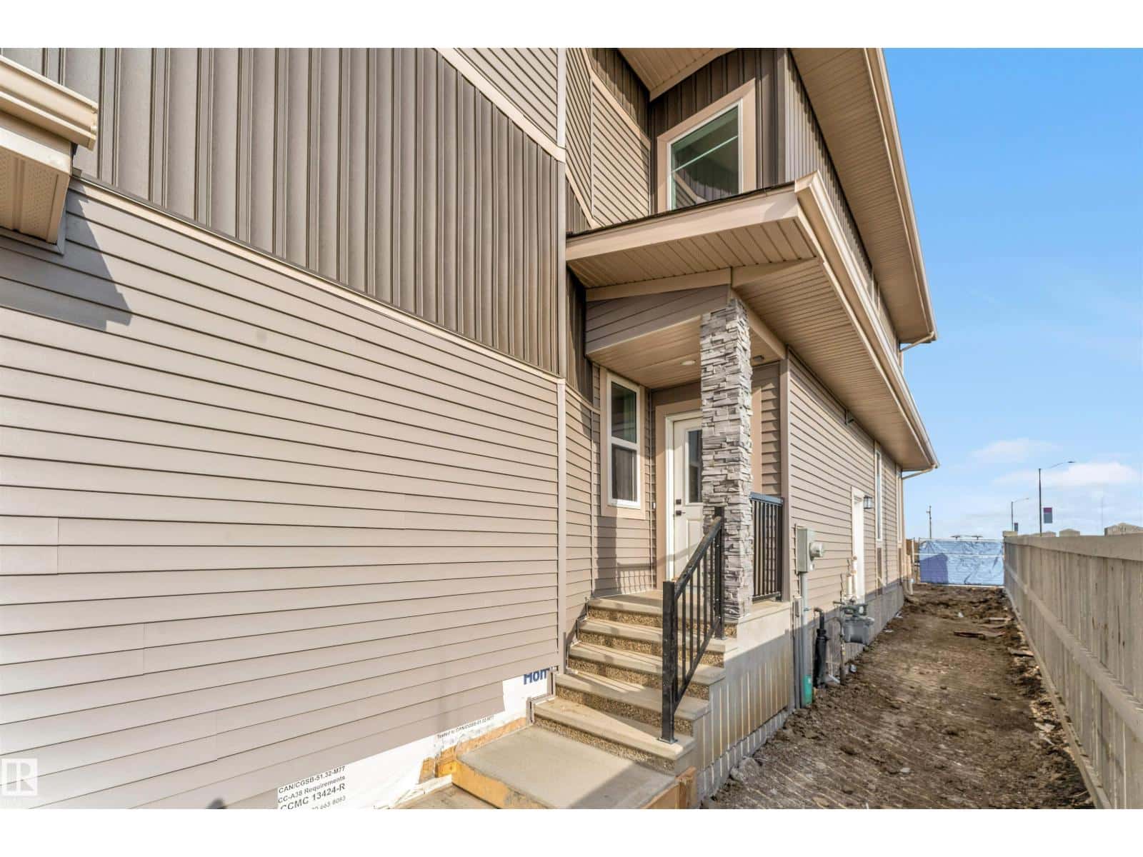 3917 36 ST — Beaumont, Alberta - Photo 4 of 37