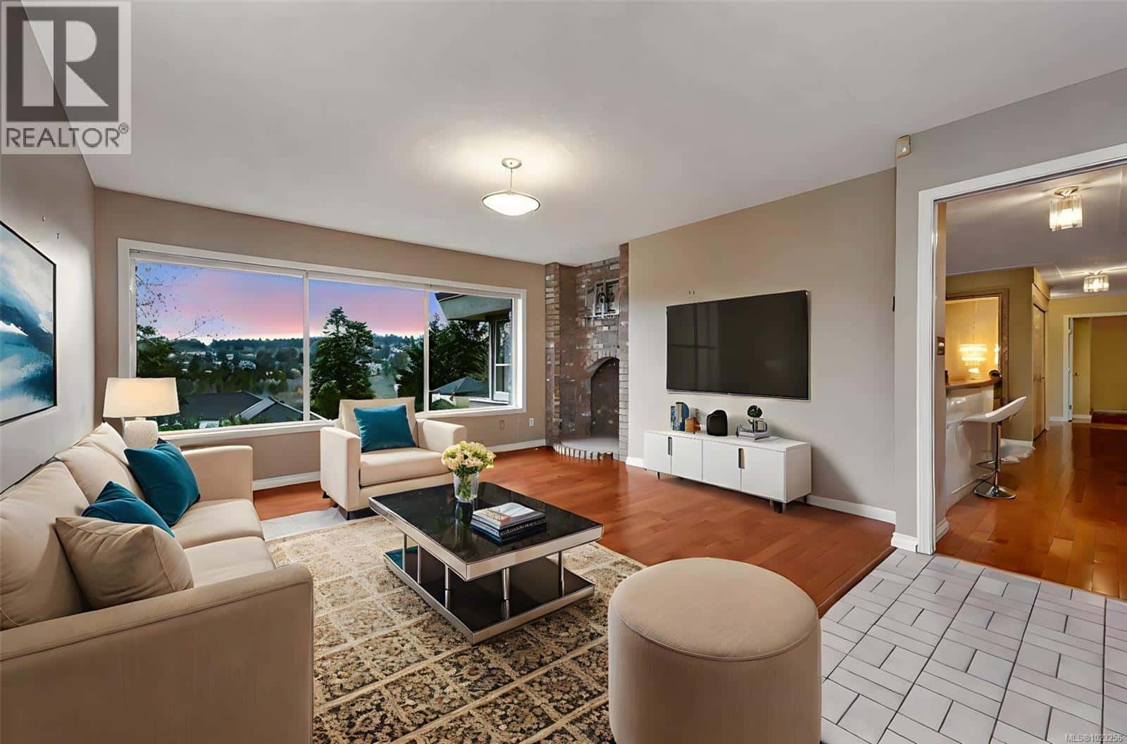 4335 Emily Carr Dr — Saanich, British Columbia - Photo 3 of 70