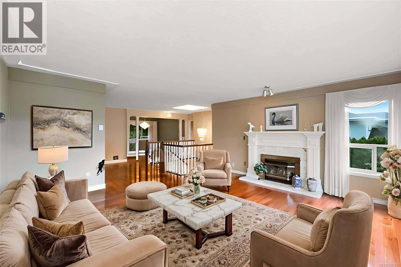 4335 Emily Carr Dr — Saanich, British Columbia - Photo 5 of 70