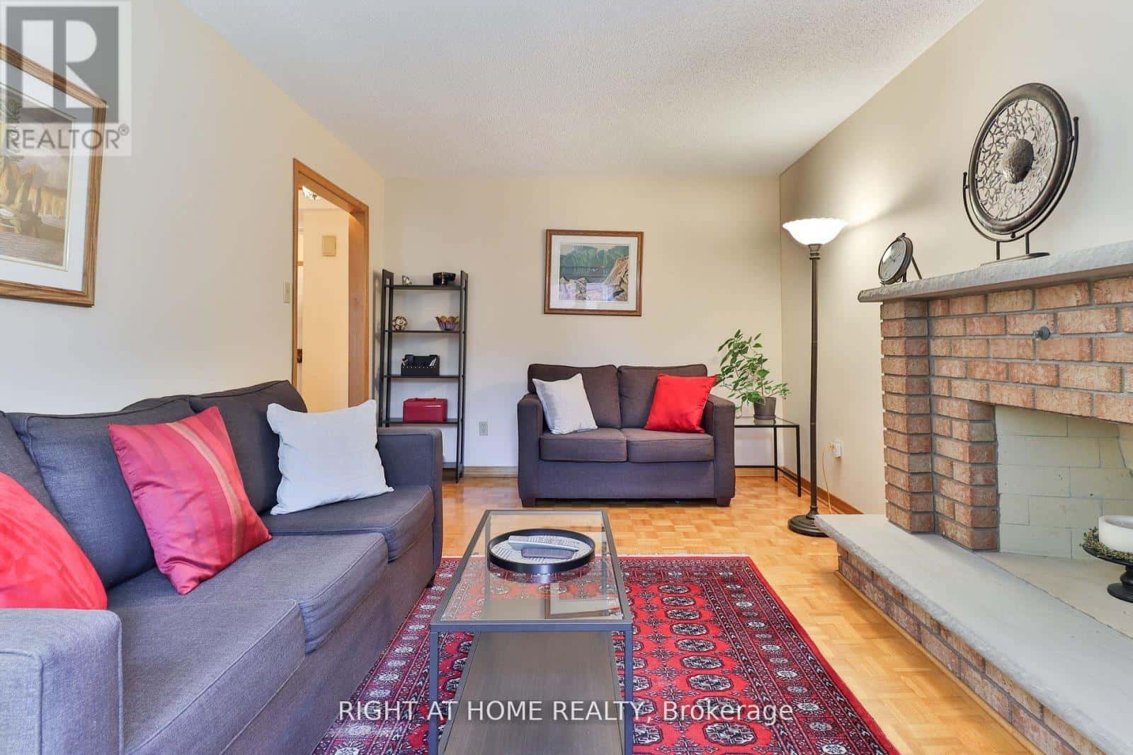 1433 BOUGH BEECHES BOULEVARD — Mississauga (Rathwood), Ontario - Photo 5 of 27