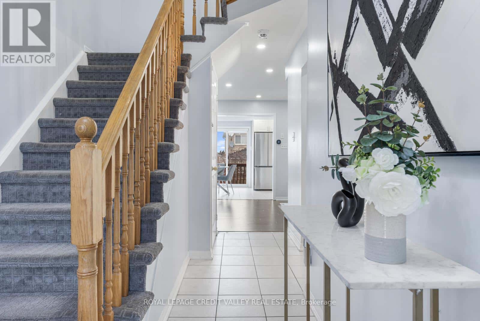 84 WHITEFACE CRESCENT — Brampton (Fletcher's Meadow), Ontario - Photo 4 of 34