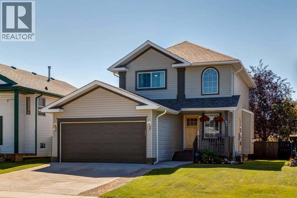 47 Springs Crescent SE — Airdrie, Alberta - Photo 2 of 49