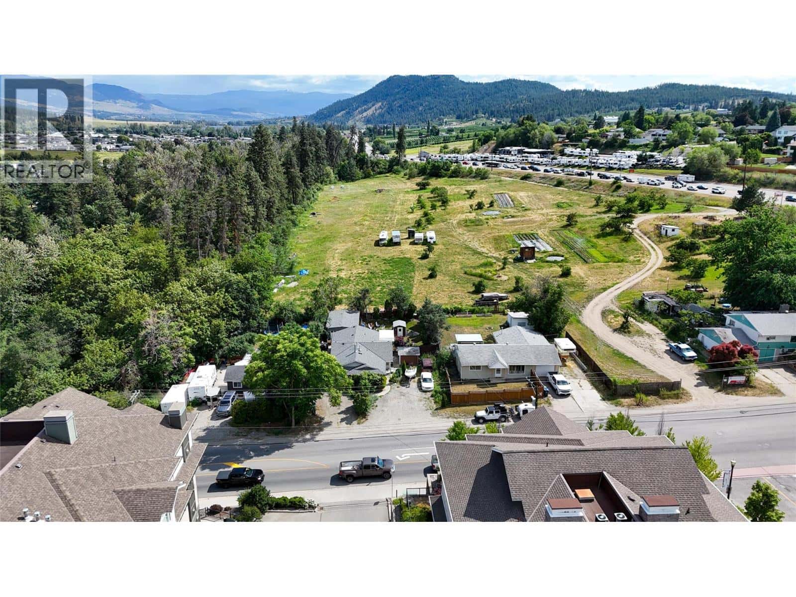 3183 Beaver Lake Road — Lake Country, British Columbia - Photo 5 of 21