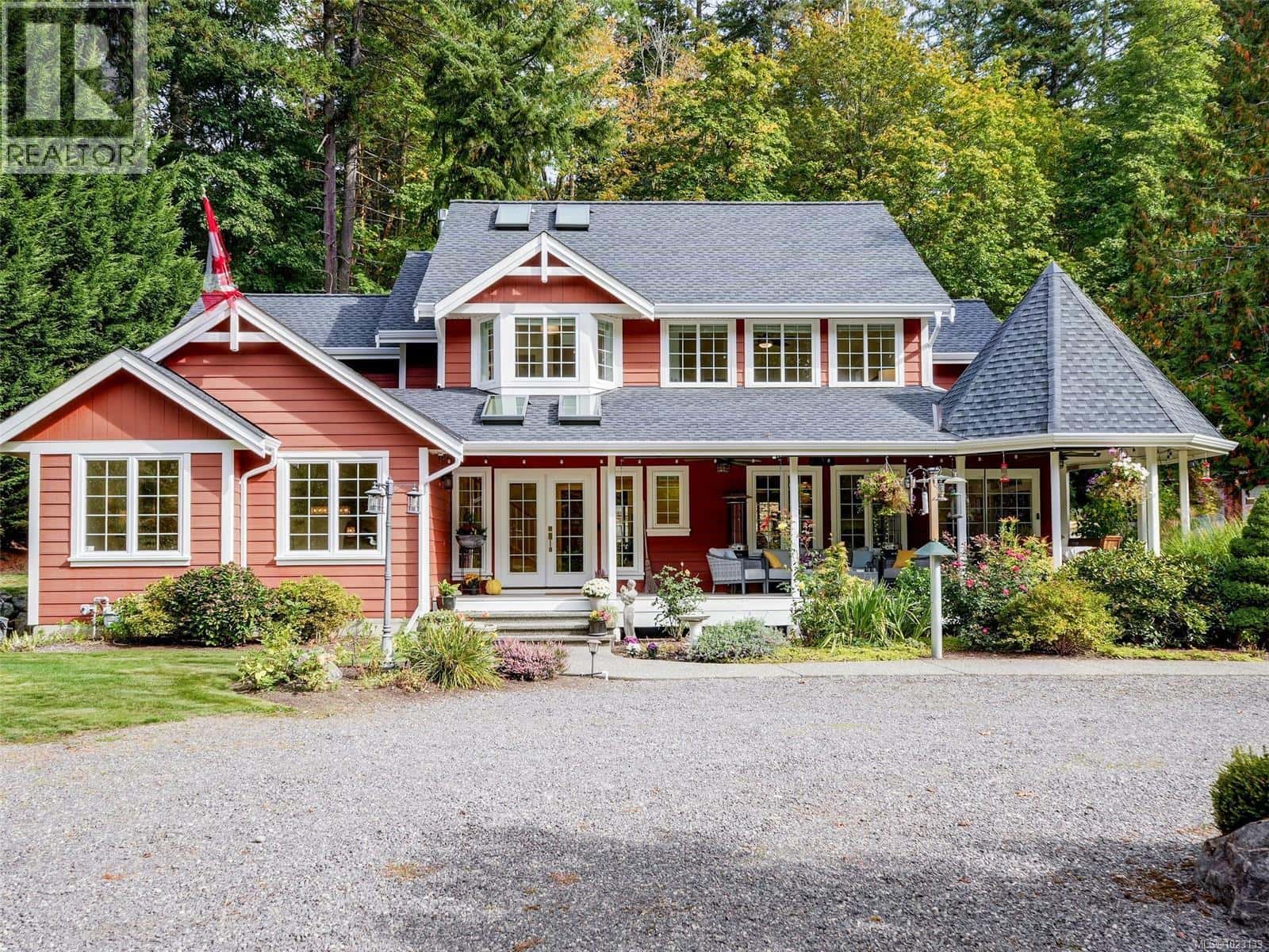 6583 Wallace Dr — Central Saanich, British Columbia - Photo 3 of 84