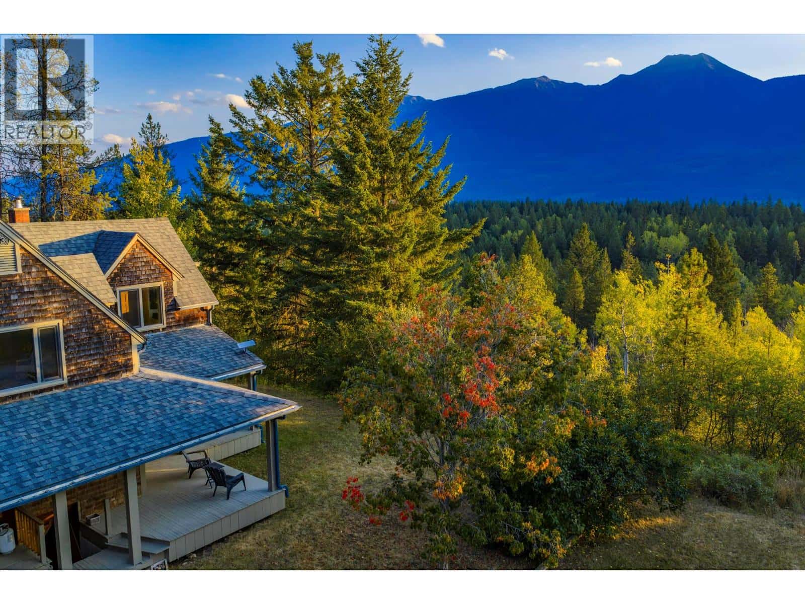 1615 Campbell Road — Golden, British Columbia - Photo 5 of 93