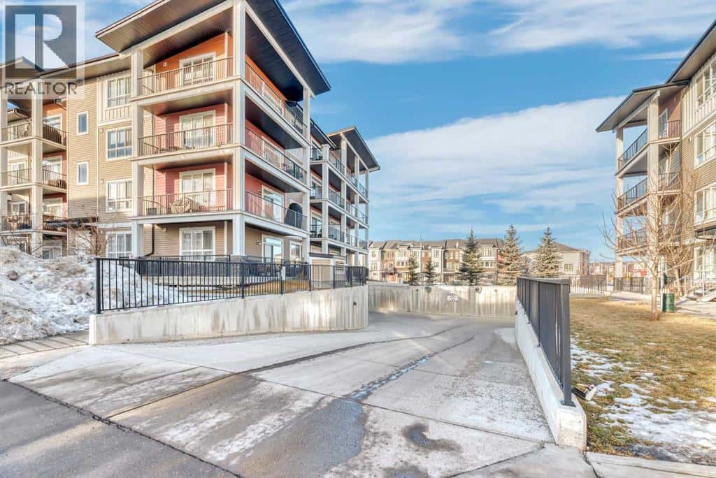 119, 10 Walgrove SE — Calgary, Alberta - Photo 4 of 27