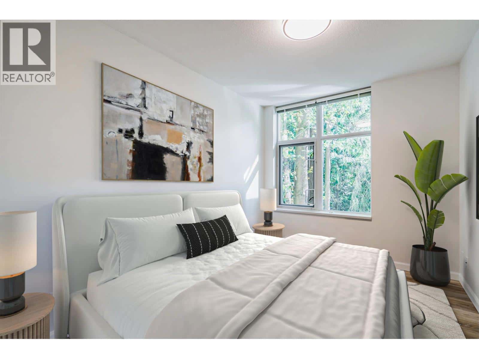 005 9298 UNIVERSITY CRESCENT — Burnaby, British Columbia - Photo 2 of 38