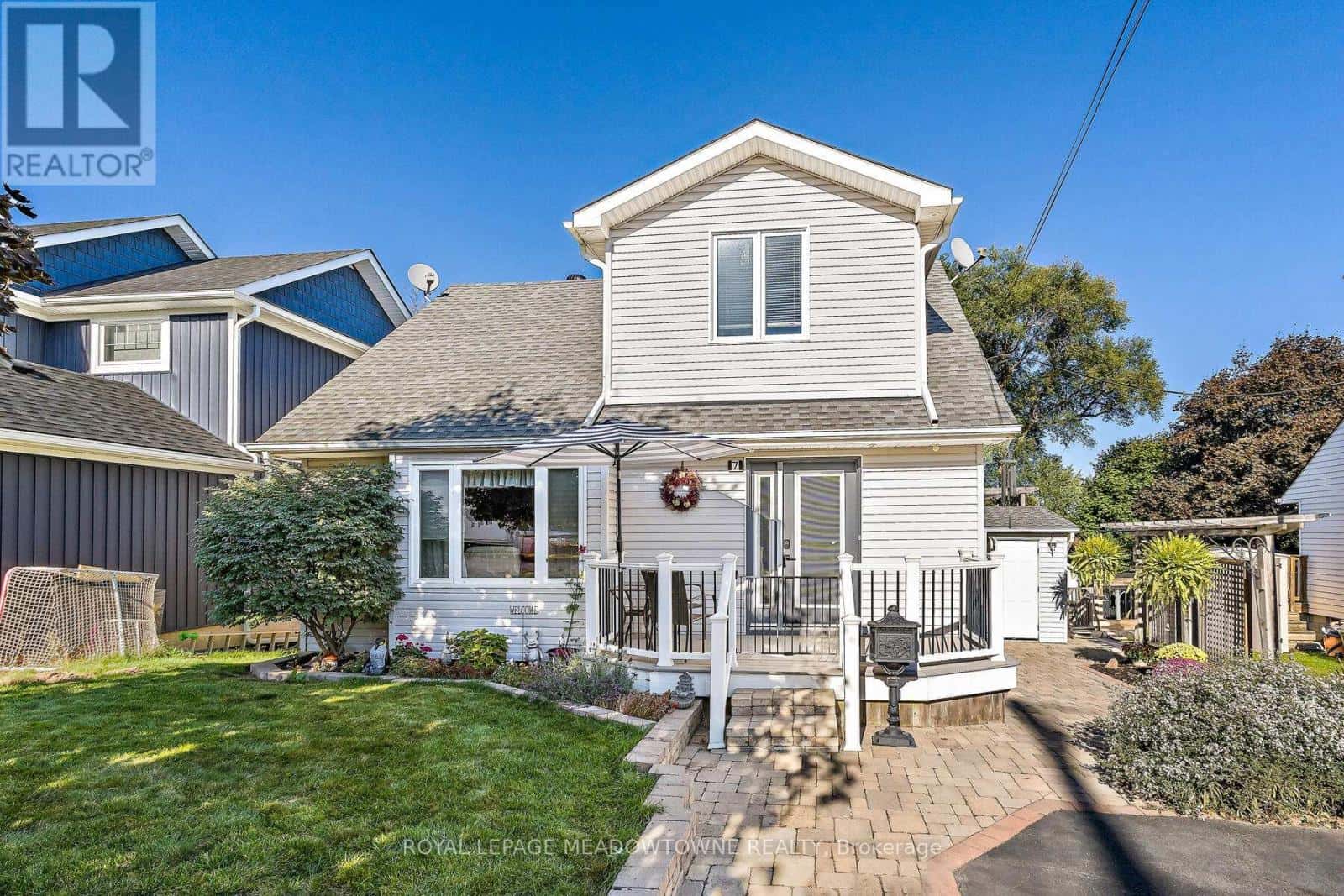 7 TEMPLE ROAD — Halton Hills (Georgetown), Ontario - Photo 2 of 41