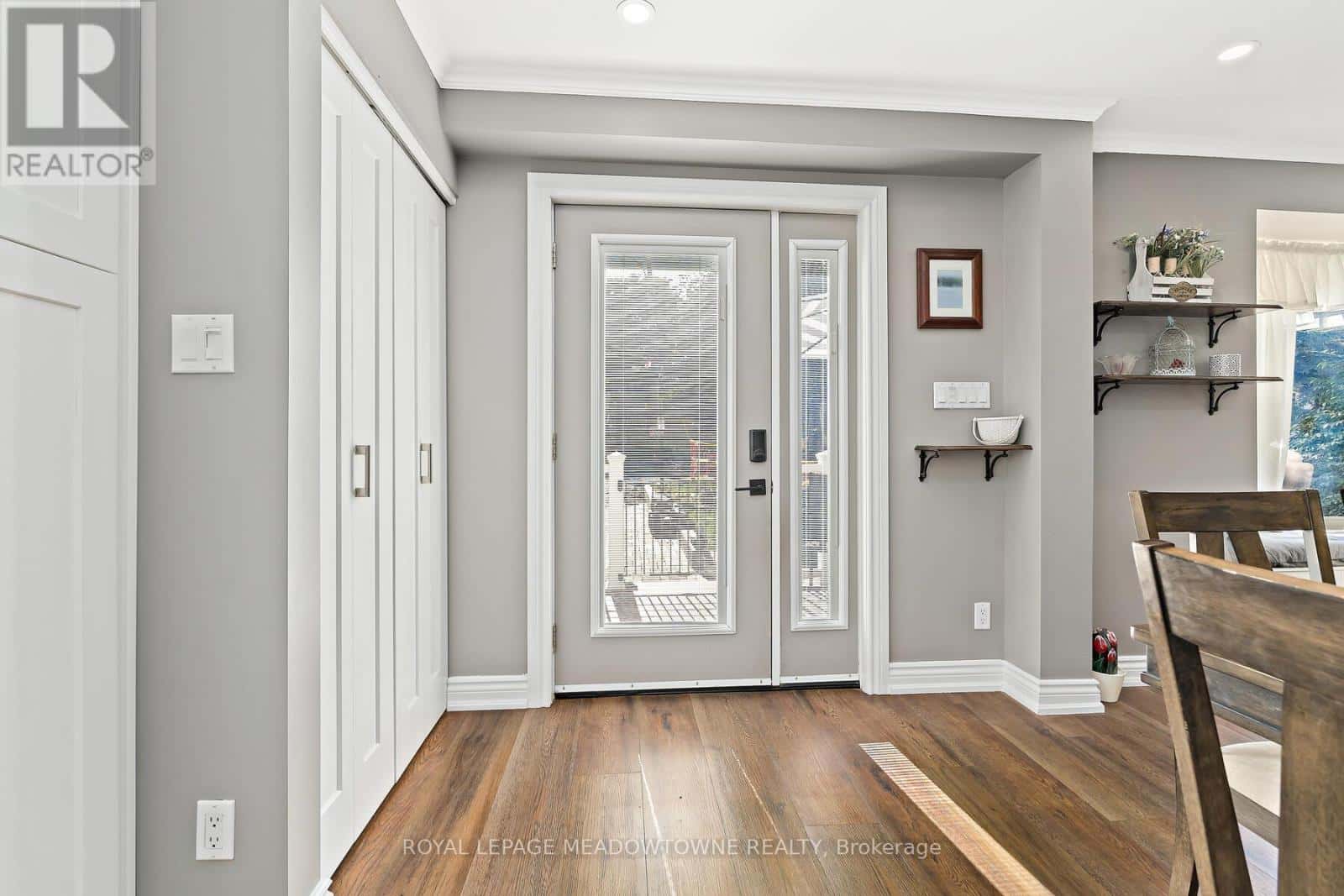 7 TEMPLE ROAD — Halton Hills (Georgetown), Ontario - Photo 4 of 41