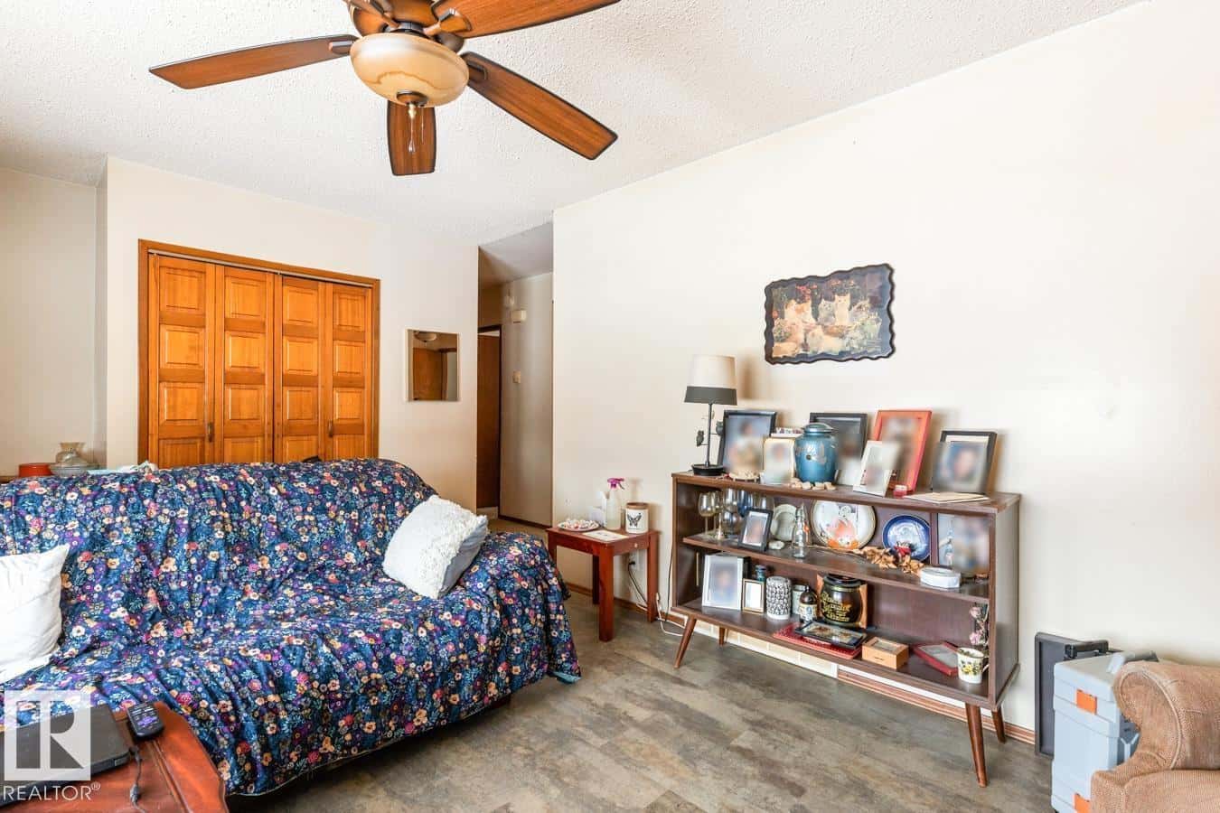 5713 55 ST — Vegreville, Alberta - Photo 5 of 21