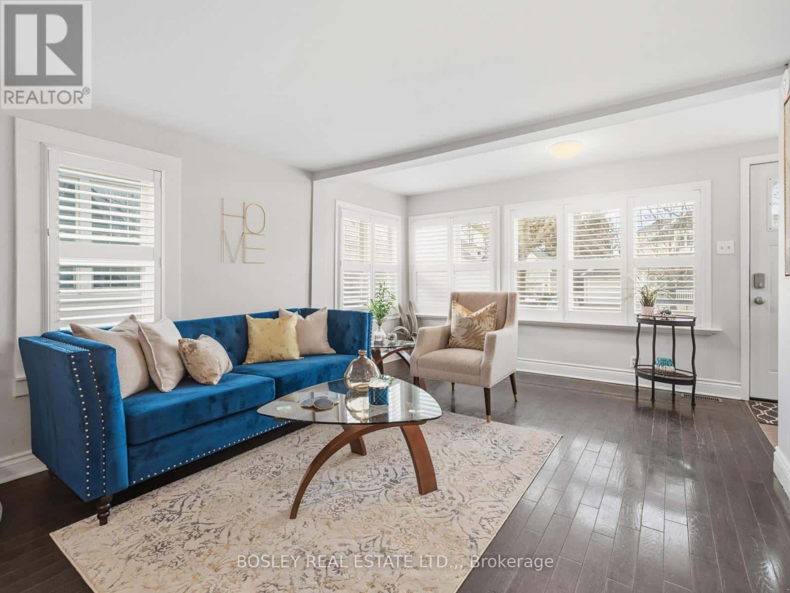 18 MICHIGAN AVENUE — St. Catharines (Port Dalhousie), Ontario - Photo 2 of 35