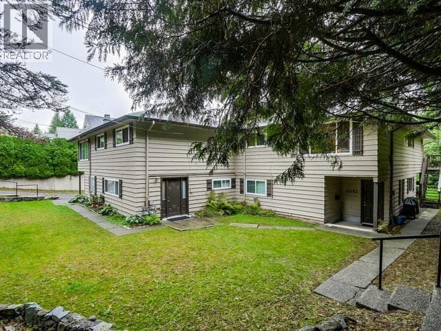3360 HENRY STREET — Port Moody, British Columbia - Main photo