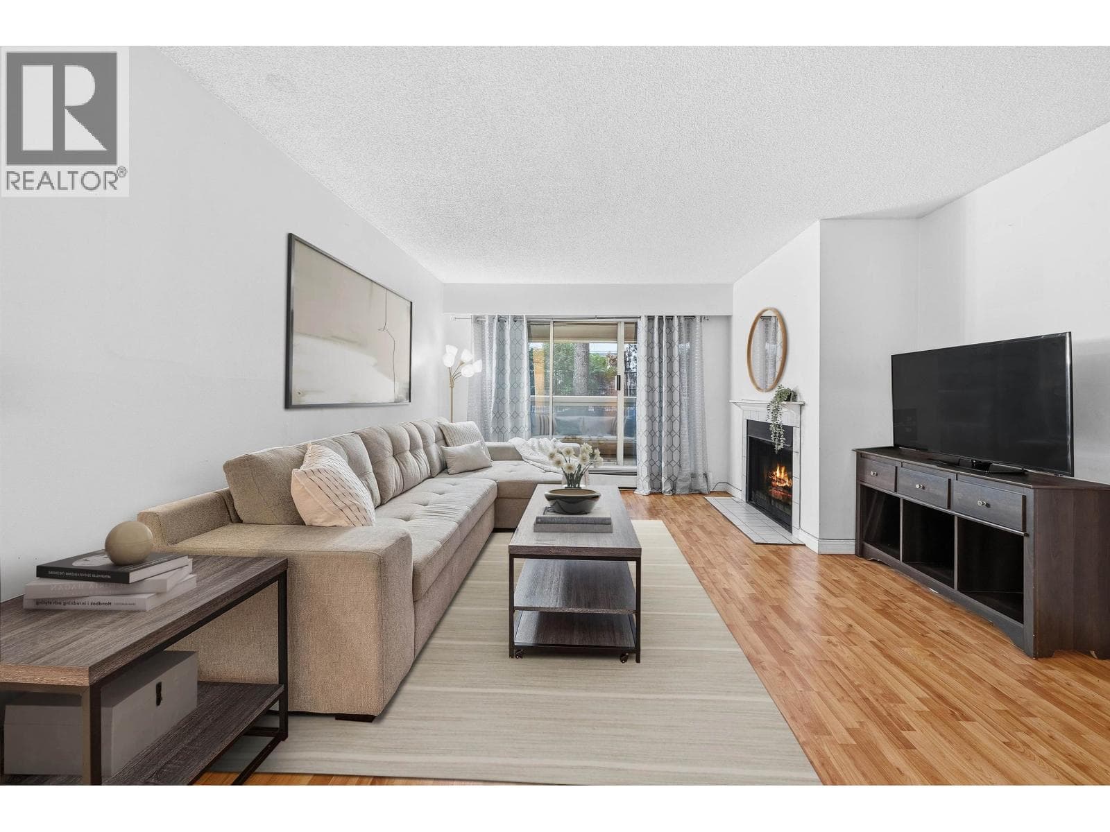 105 932 ROBINSON STREET — Coquitlam, British Columbia - Main photo