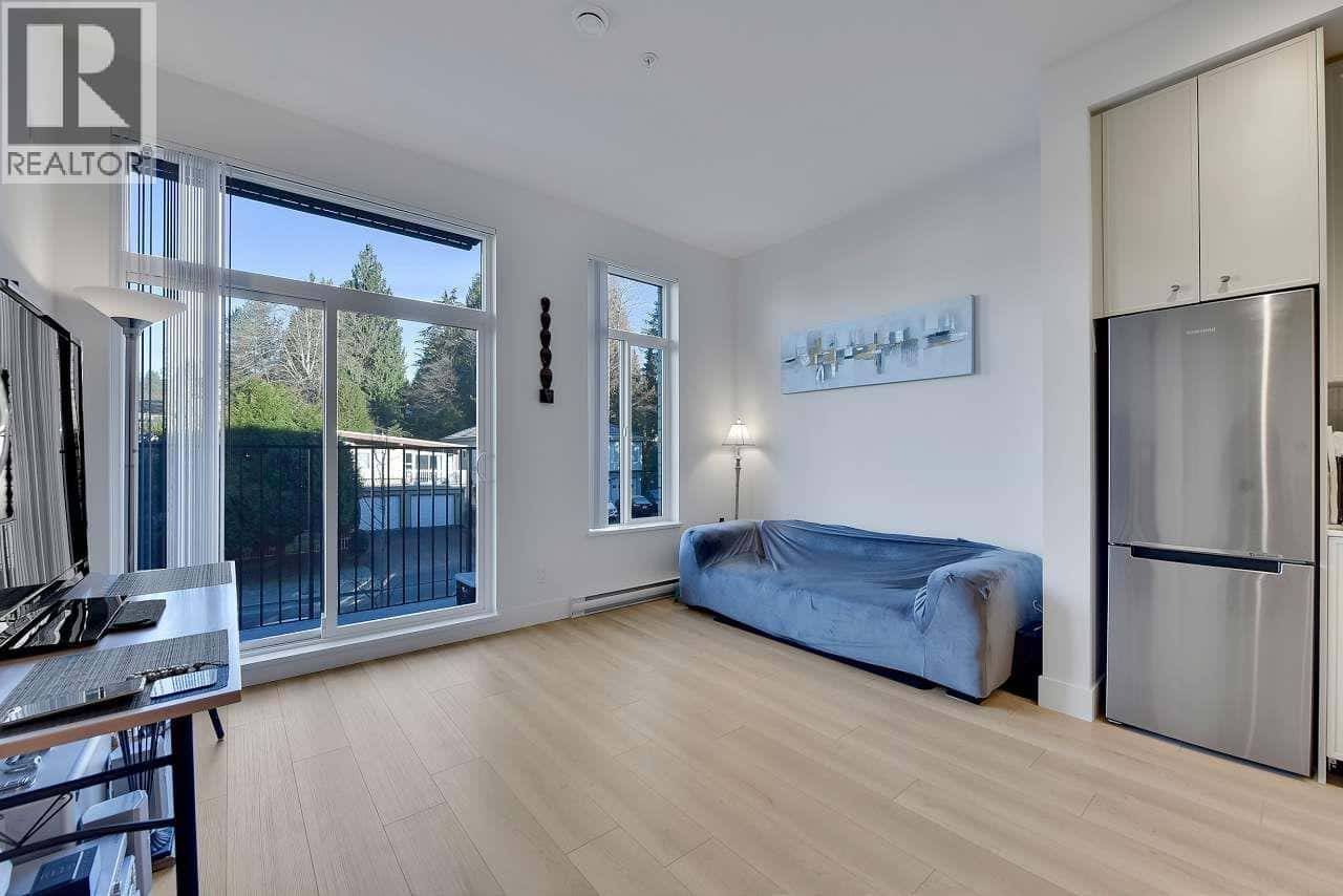 211 708 EDGAR AVENUE — Coquitlam, British Columbia - Photo 5 of 36