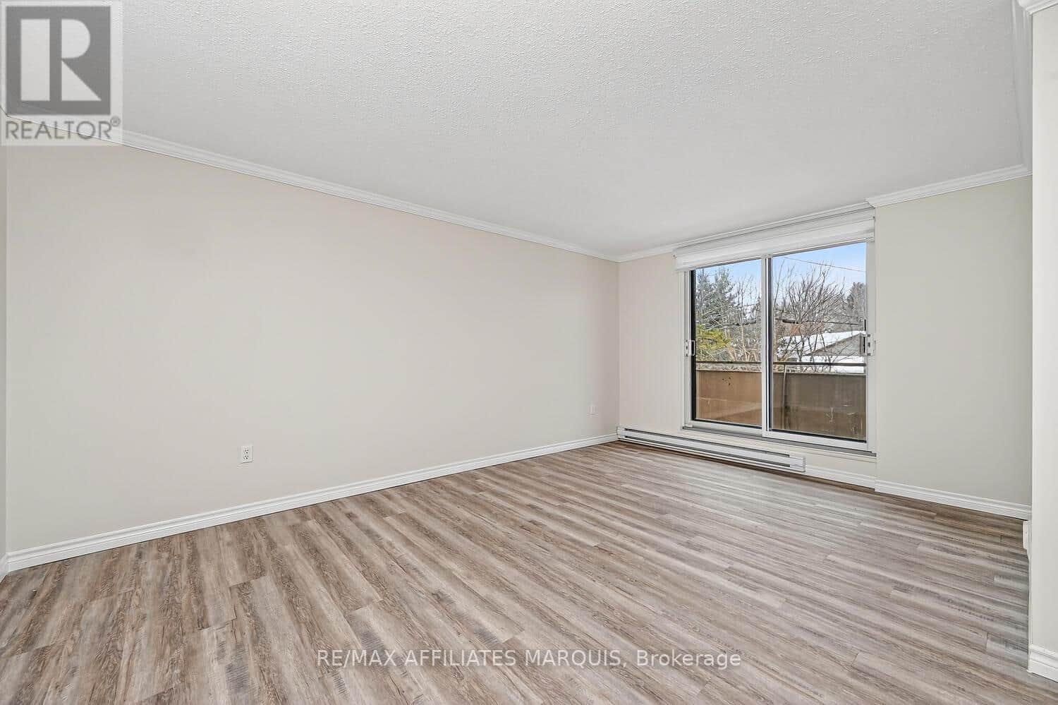 204 - 41 SUNSET BOULEVARD - Photo 5 of 30, Perth, Ontario