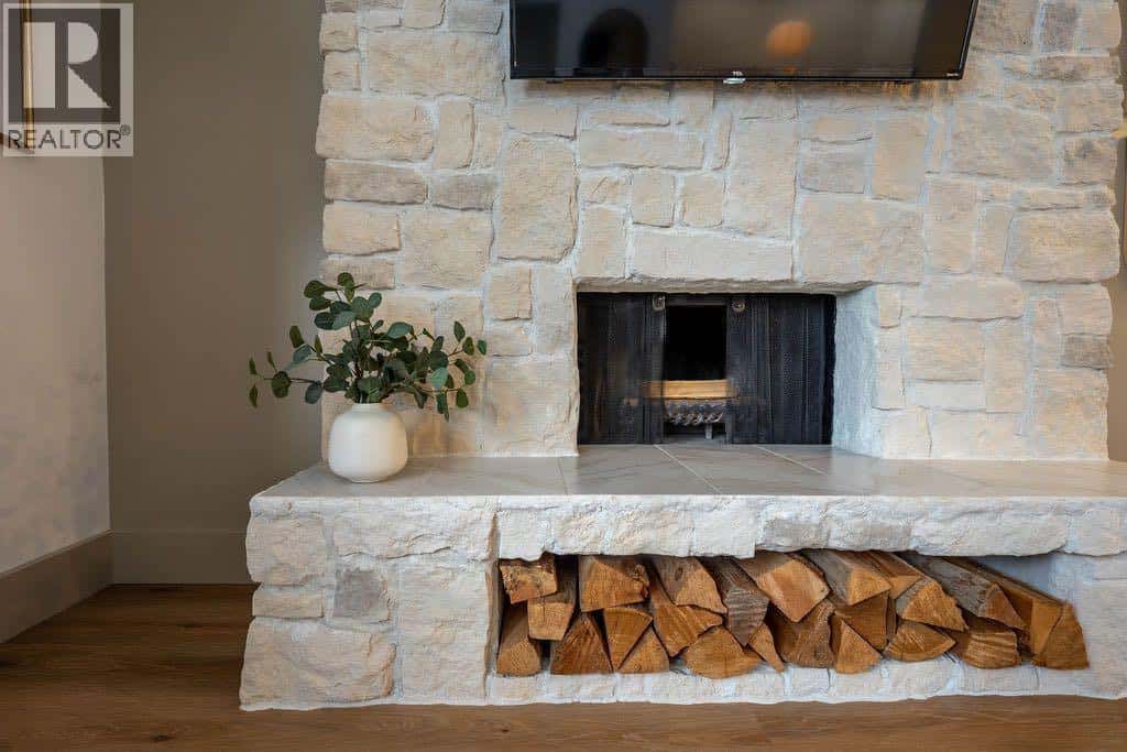 840 Archwood Road SE — Calgary, Alberta - Photo 4 of 42