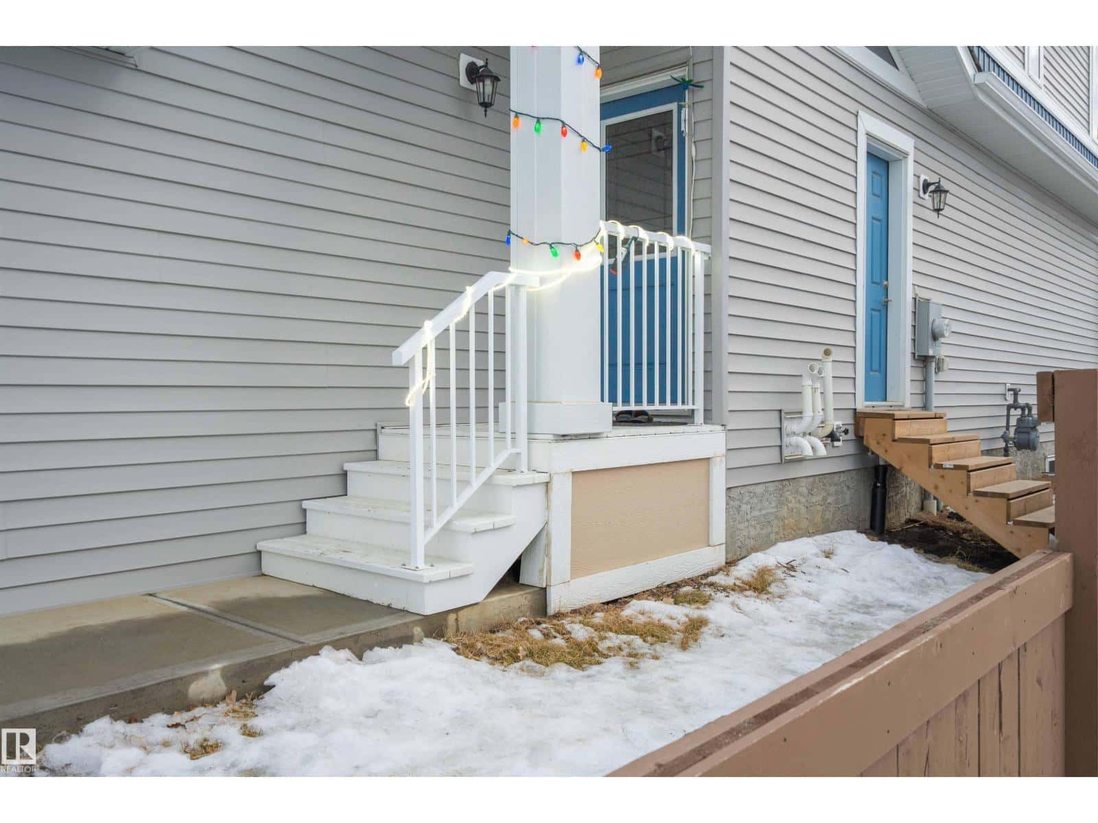 1459 CHERNIAK WY SW — Edmonton, Alberta - Photo 2 of 36