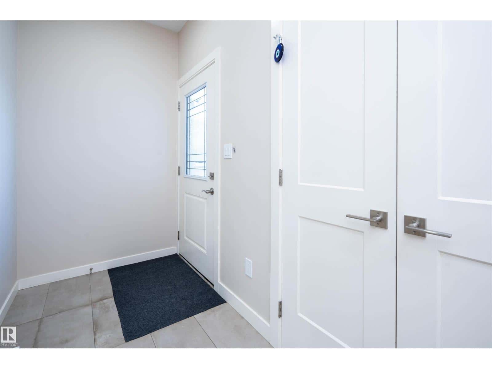 1459 CHERNIAK WY SW — Edmonton, Alberta - Photo 4 of 36