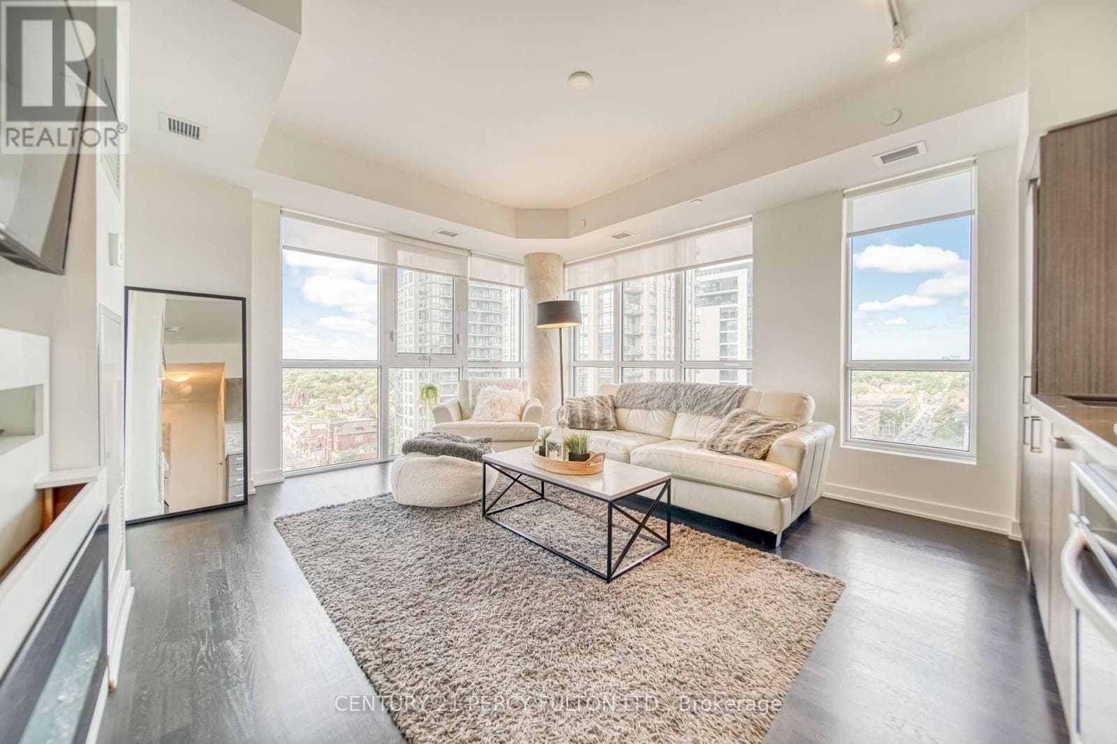 1211 - 501 ST. CLAIR AVENUE W — Toronto (Casa Loma), Ontario - Main photo