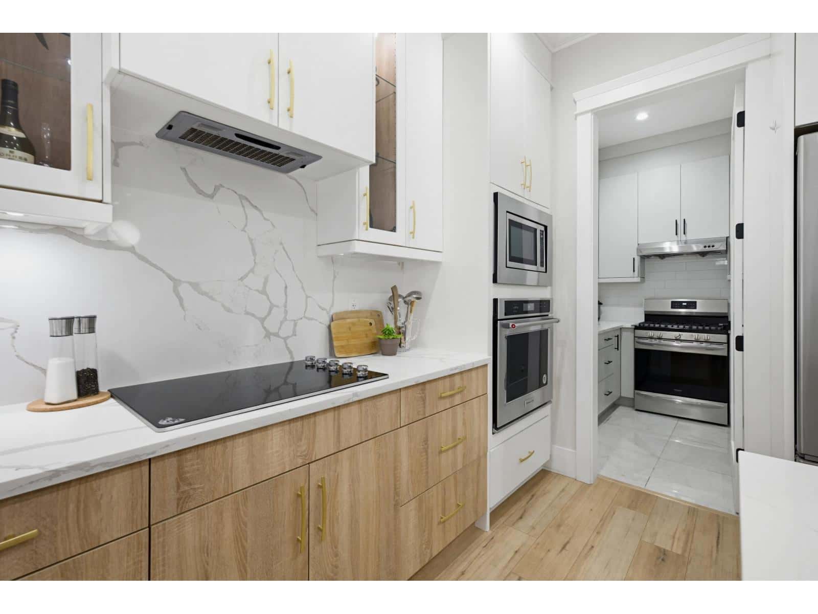 7115 206 STREET — Langley, British Columbia - Photo 5 of 40