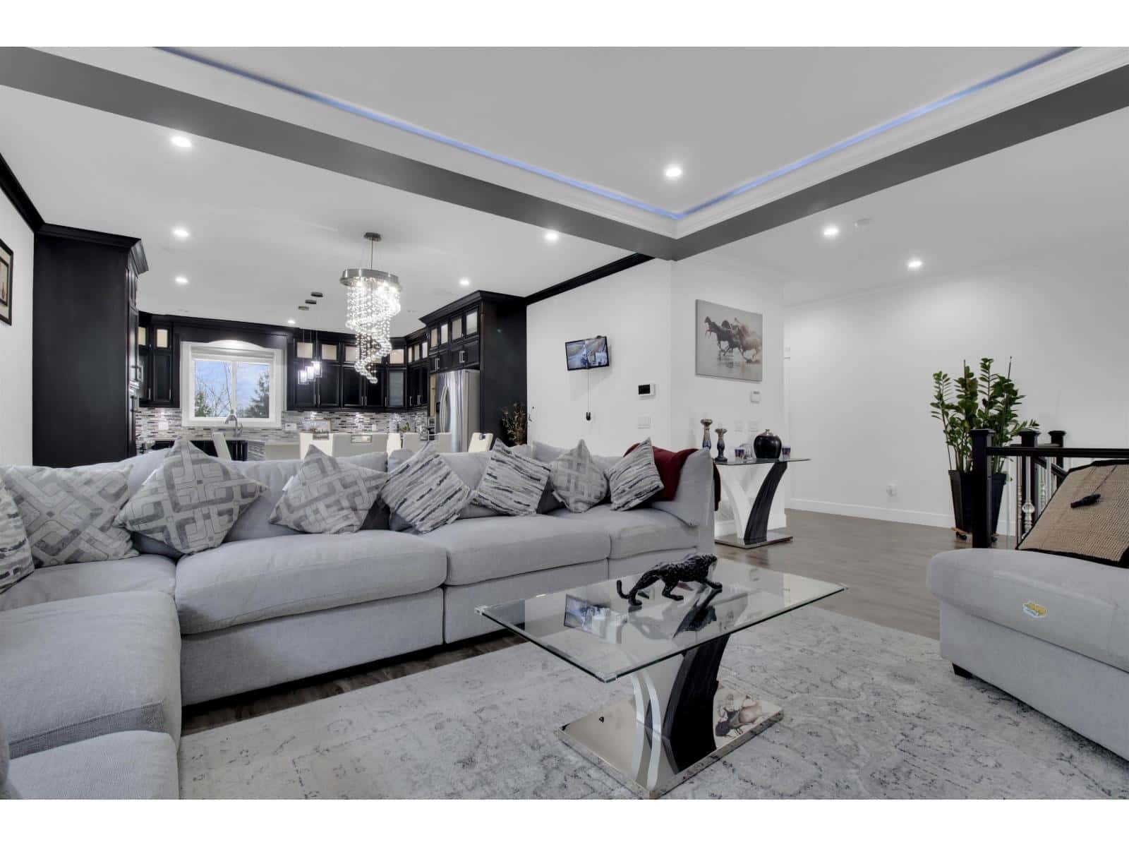 3492 HAZELWOOD PLACE — Abbotsford, British Columbia - Photo 4 of 40