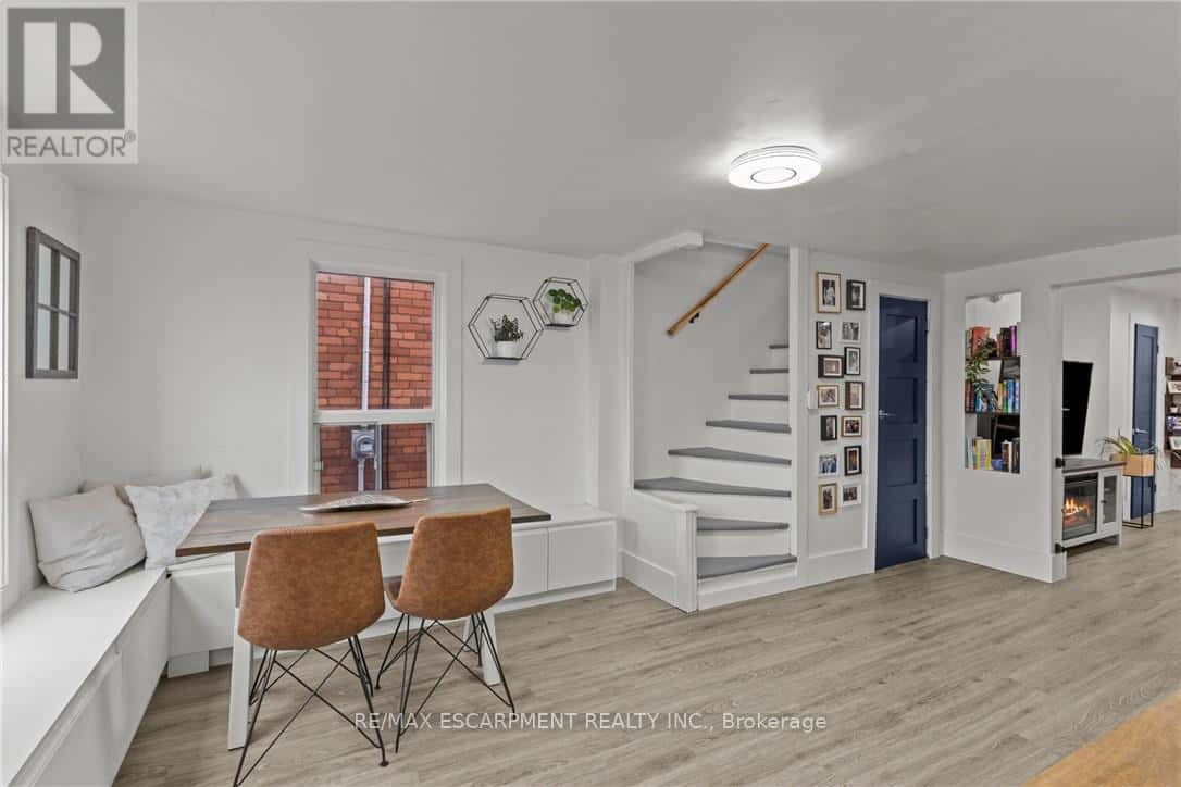 199 BARTON STREET W — Hamilton (Central), Ontario - Photo 5 of 34