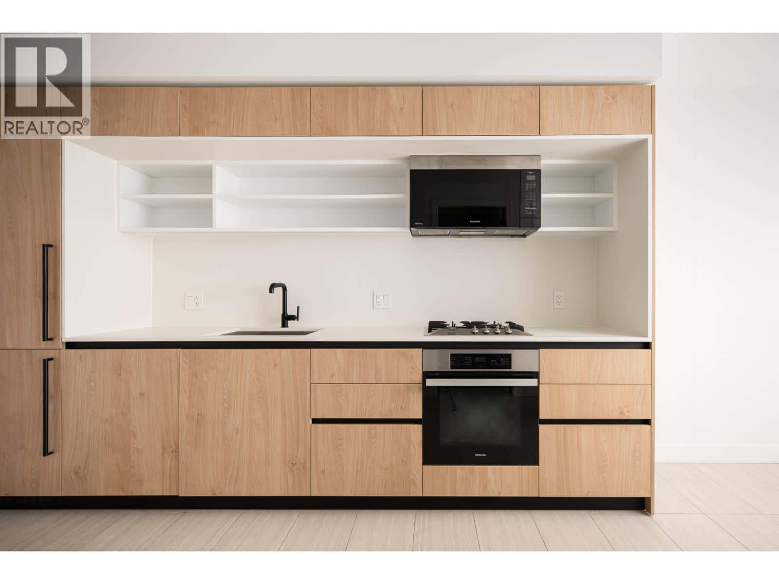 2302 5058 JOYCE STREET — Vancouver, British Columbia - Photo 5 of 21