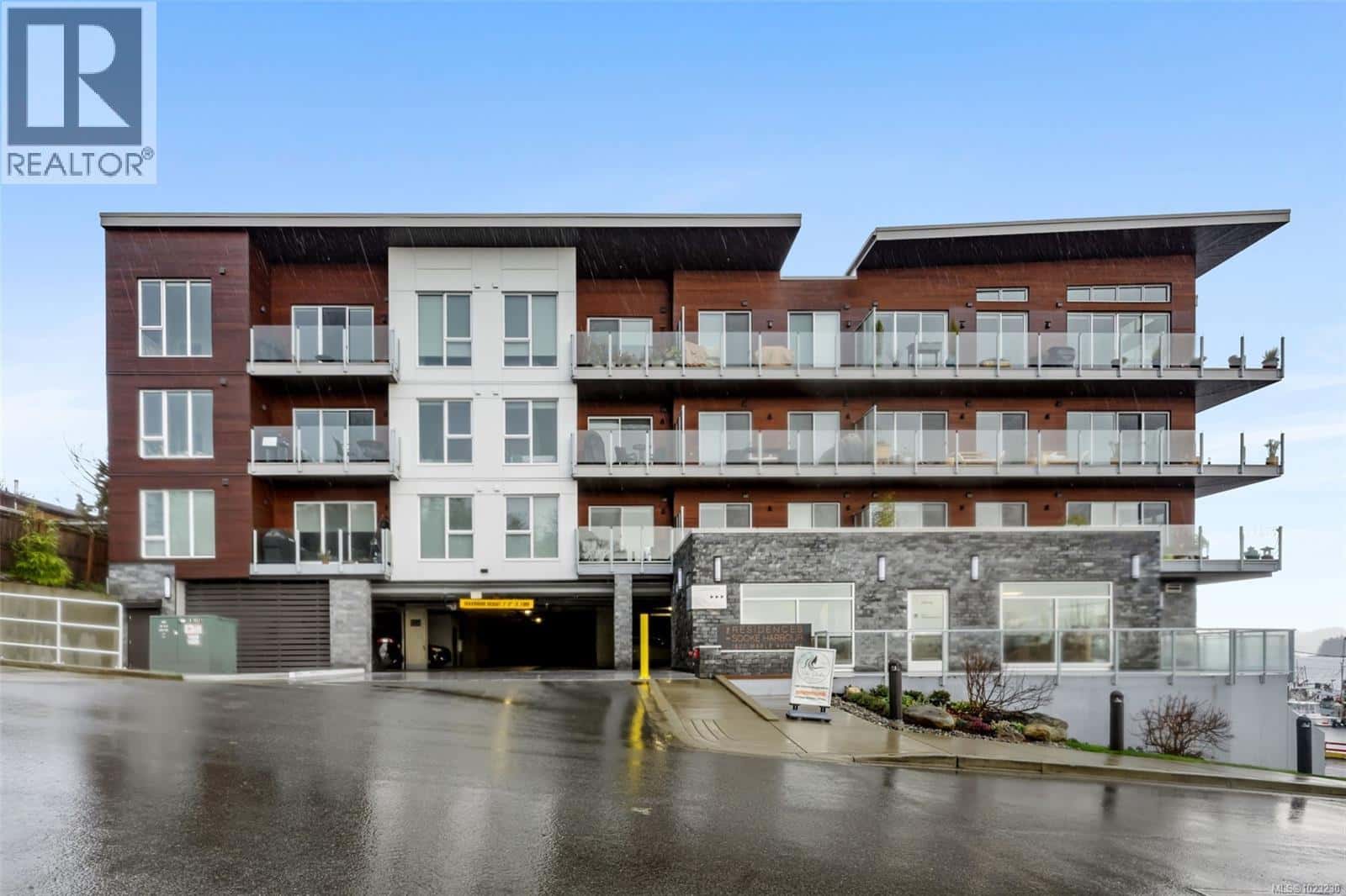 101 1820 Maple Ave S — Sooke, British Columbia - Photo 4 of 33