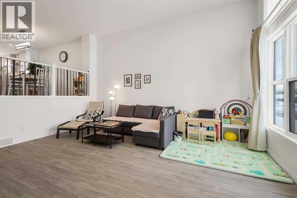 317 Masters Road SE — Calgary, Alberta - Photo 4 of 37