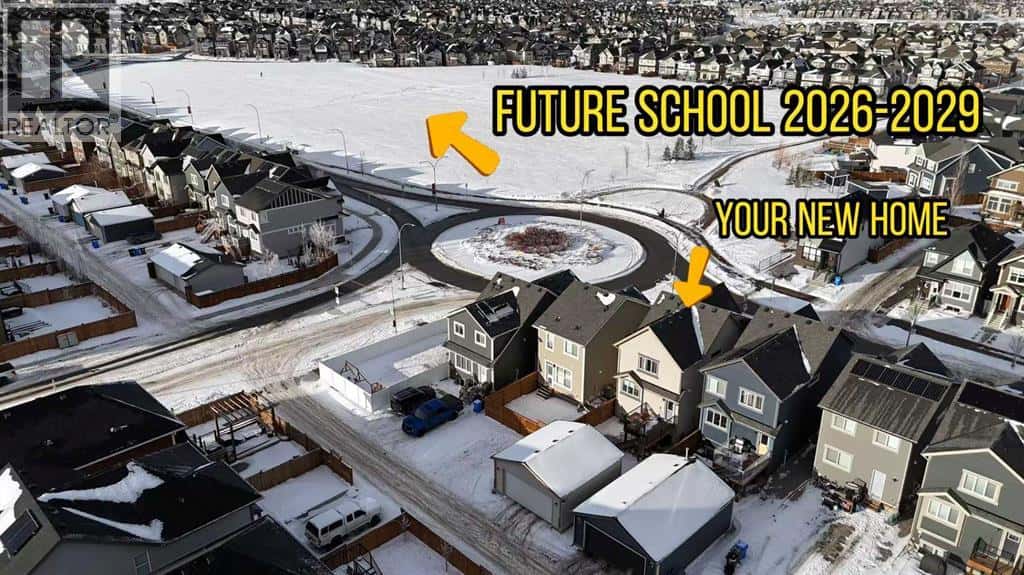 317 Masters Road SE — Calgary, Alberta - Photo 2 of 37