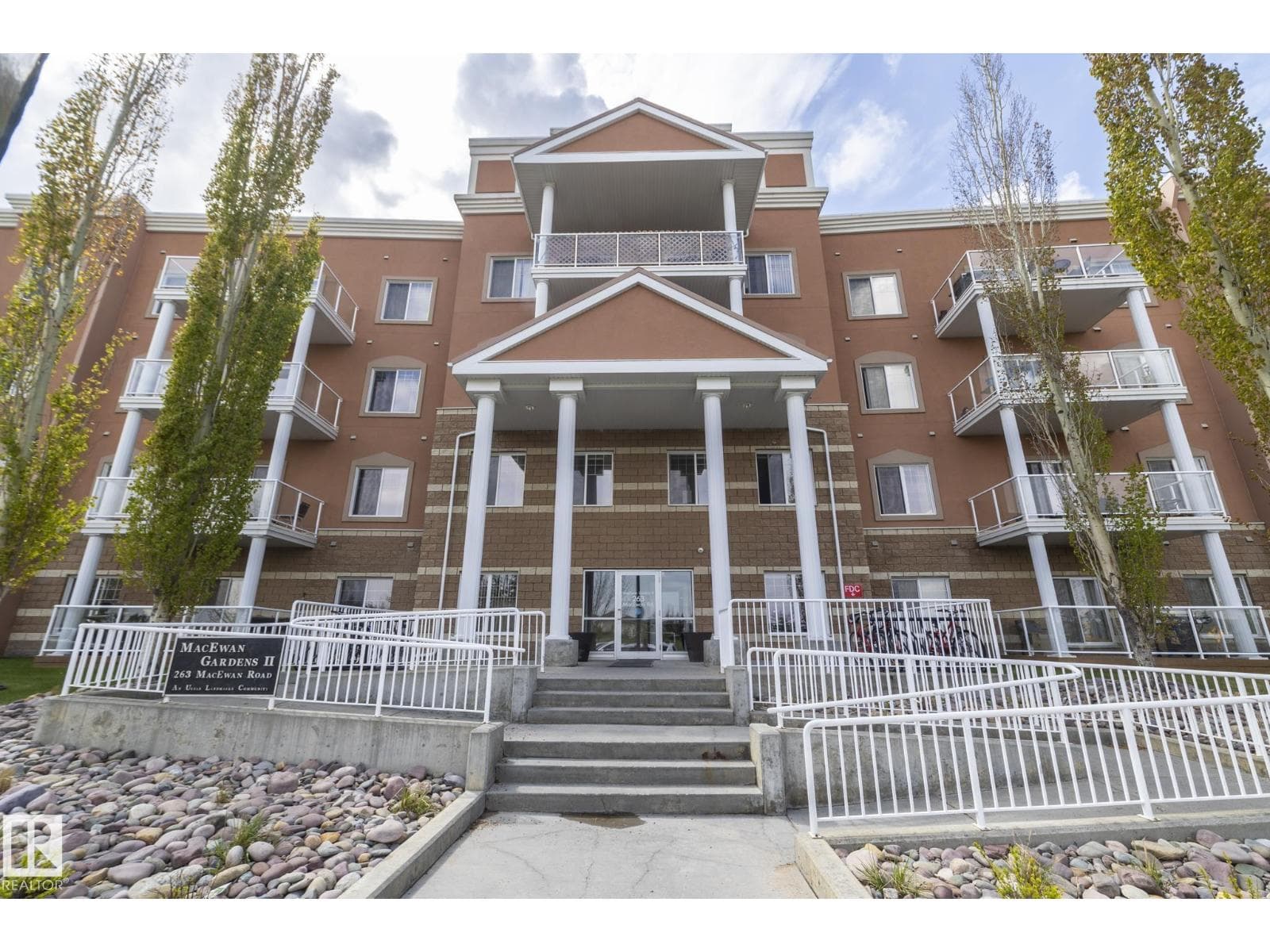 #416 263 MACEWAN RD SW — Edmonton, Alberta - Main photo