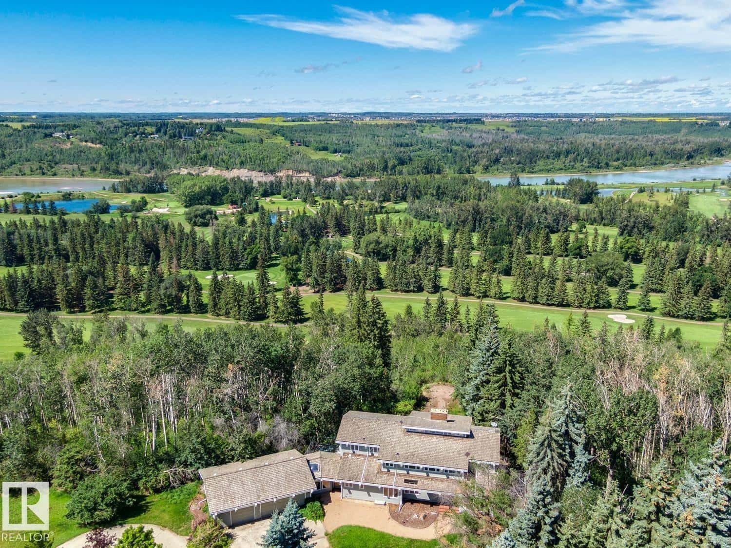 18420 8A AV SW — Edmonton, Alberta - Photo 3 of 3