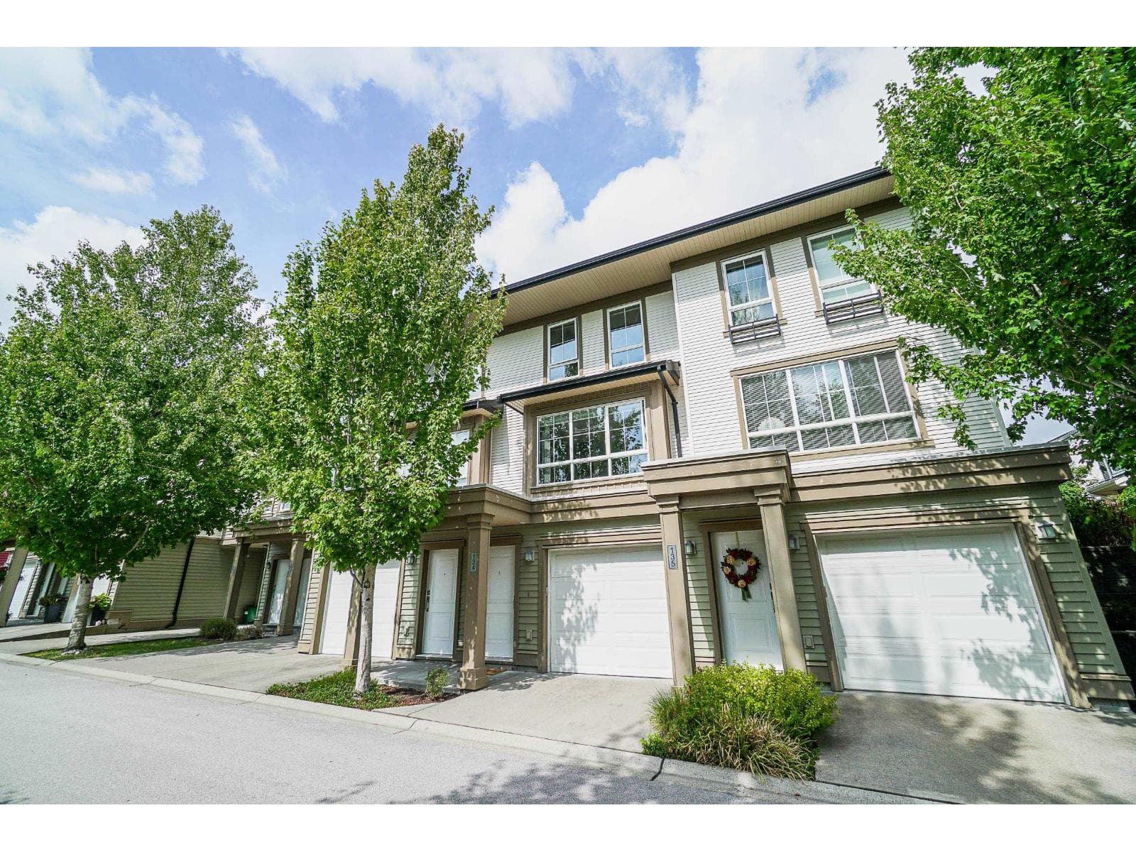 134 19505 68A AVENUE — Surrey, British Columbia - Main photo