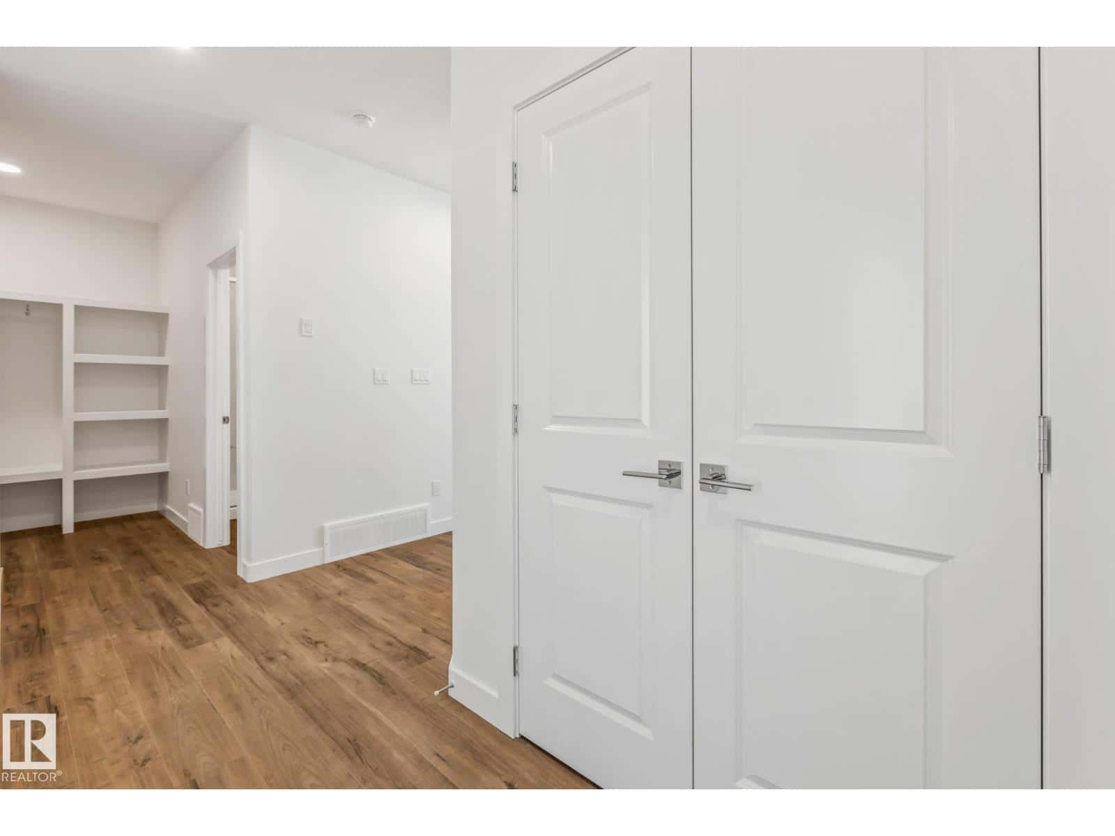 121 FICUS WY — Fort Saskatchewan, Alberta - Photo 3 of 30