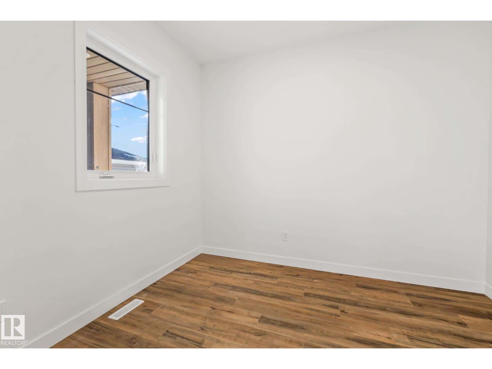 121 FICUS WY — Fort Saskatchewan, Alberta - Photo 5 of 30