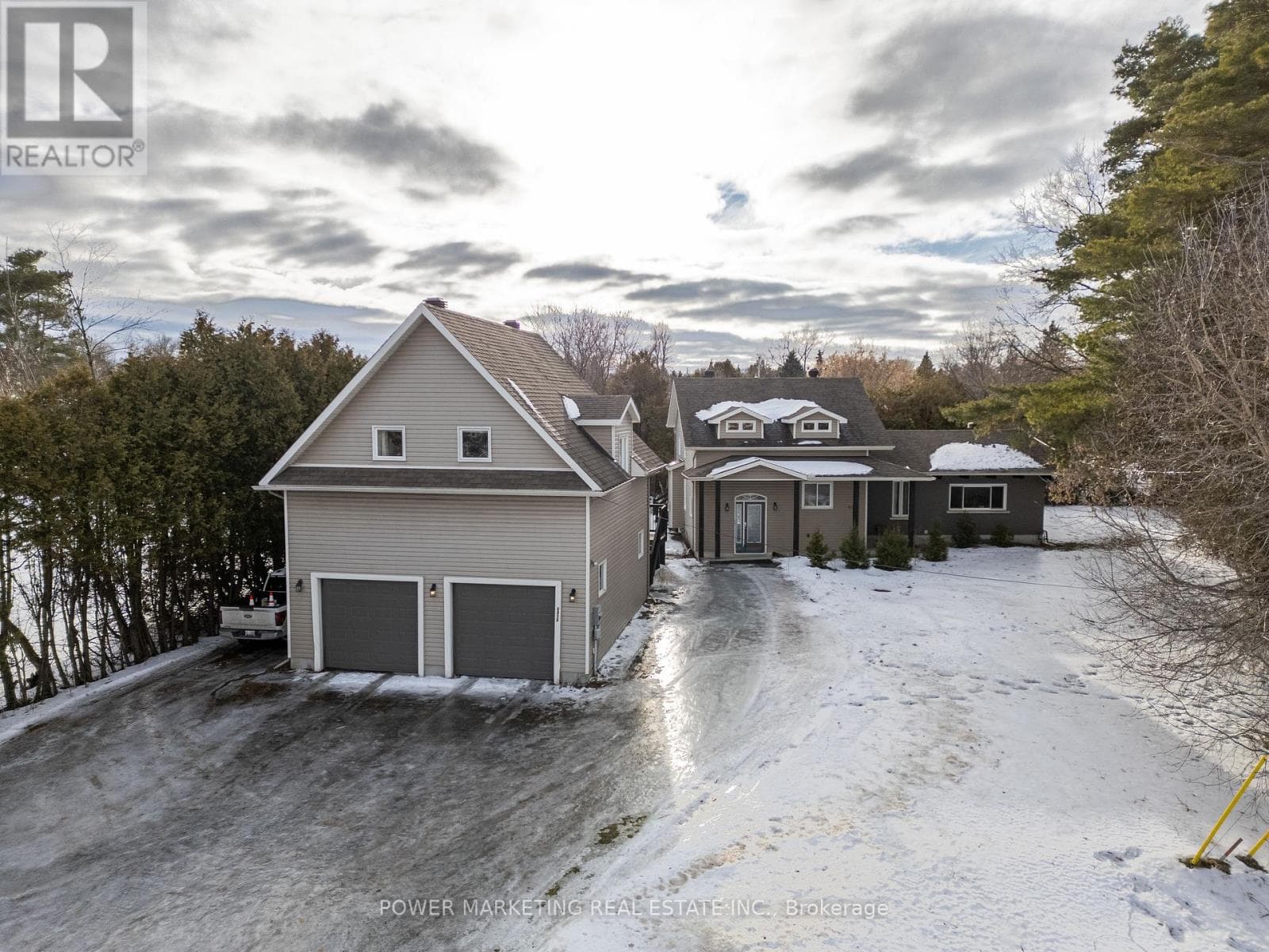 6030 BANK STREET — Ottawa, Ontario - Main photo