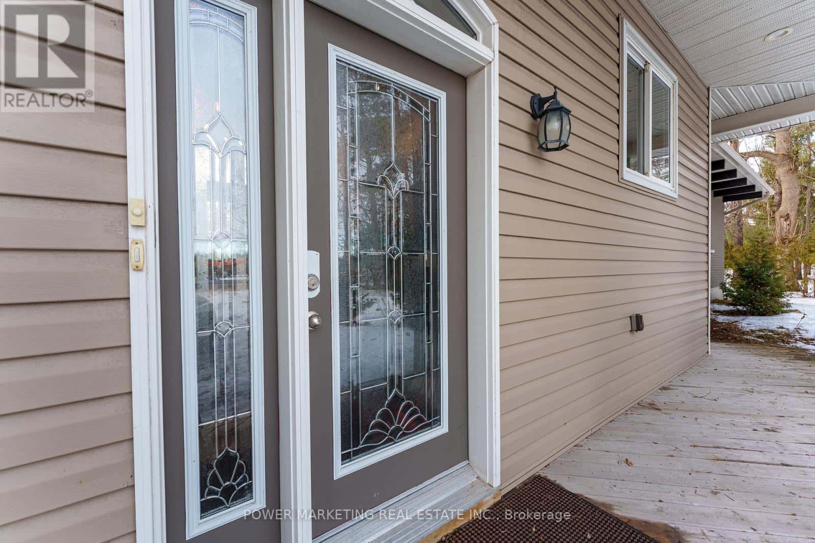 6030 BANK STREET — Ottawa, Ontario - Photo 3 of 28