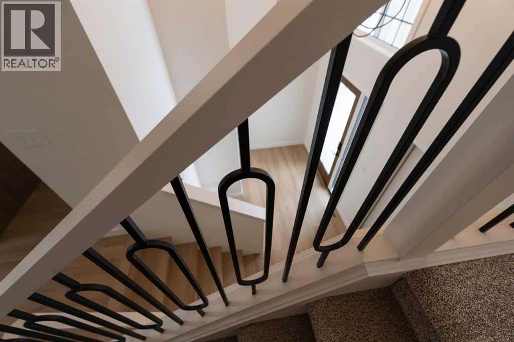 3040 21 Street — Coaldale, Alberta - Photo 5 of 49