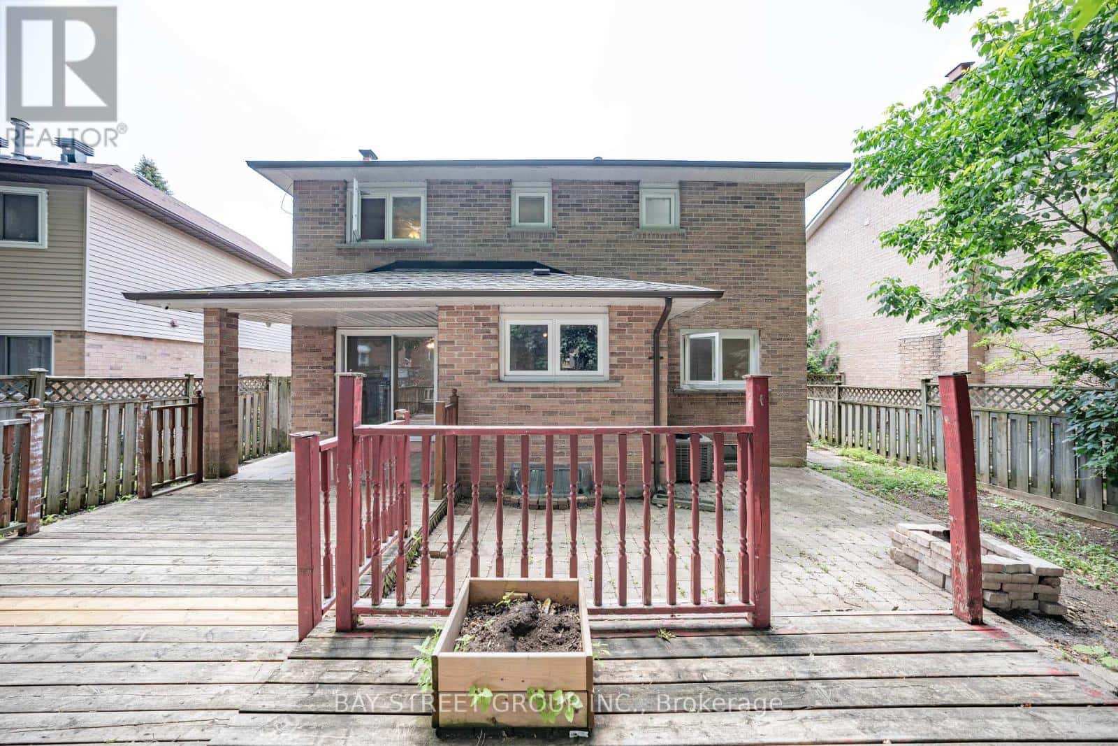 547 RAYMERVILLE DRIVE — Markham (Raymerville), Ontario - Photo 5 of 46